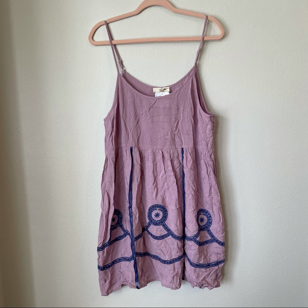 NWT entro Nadine west purple with blue embroidered tank dress sz.L